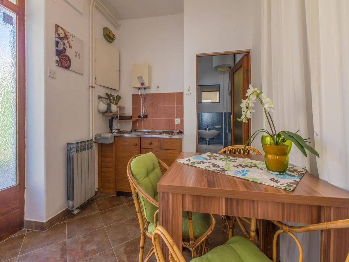 קריקווניצה Apartment Roni מראה חיצוני תמונה