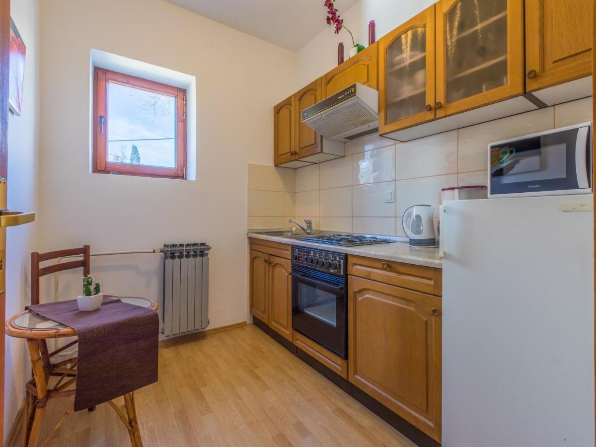 קריקווניצה Apartment Roni מראה חיצוני תמונה